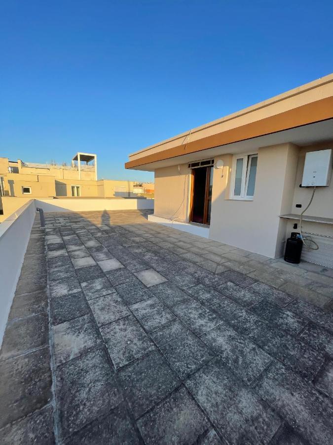 Attico Amaranto Gallipoli Bagian luar foto
